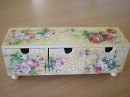 Teptukai ir kitos dekupažo priemonės